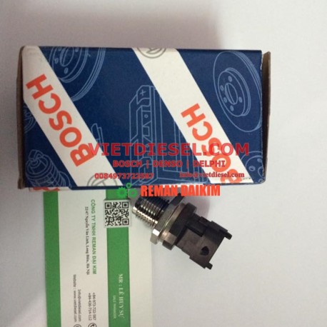 Fuel Rail Pressure Sensor 6754-72-1210 For Komatsu PC200-8 